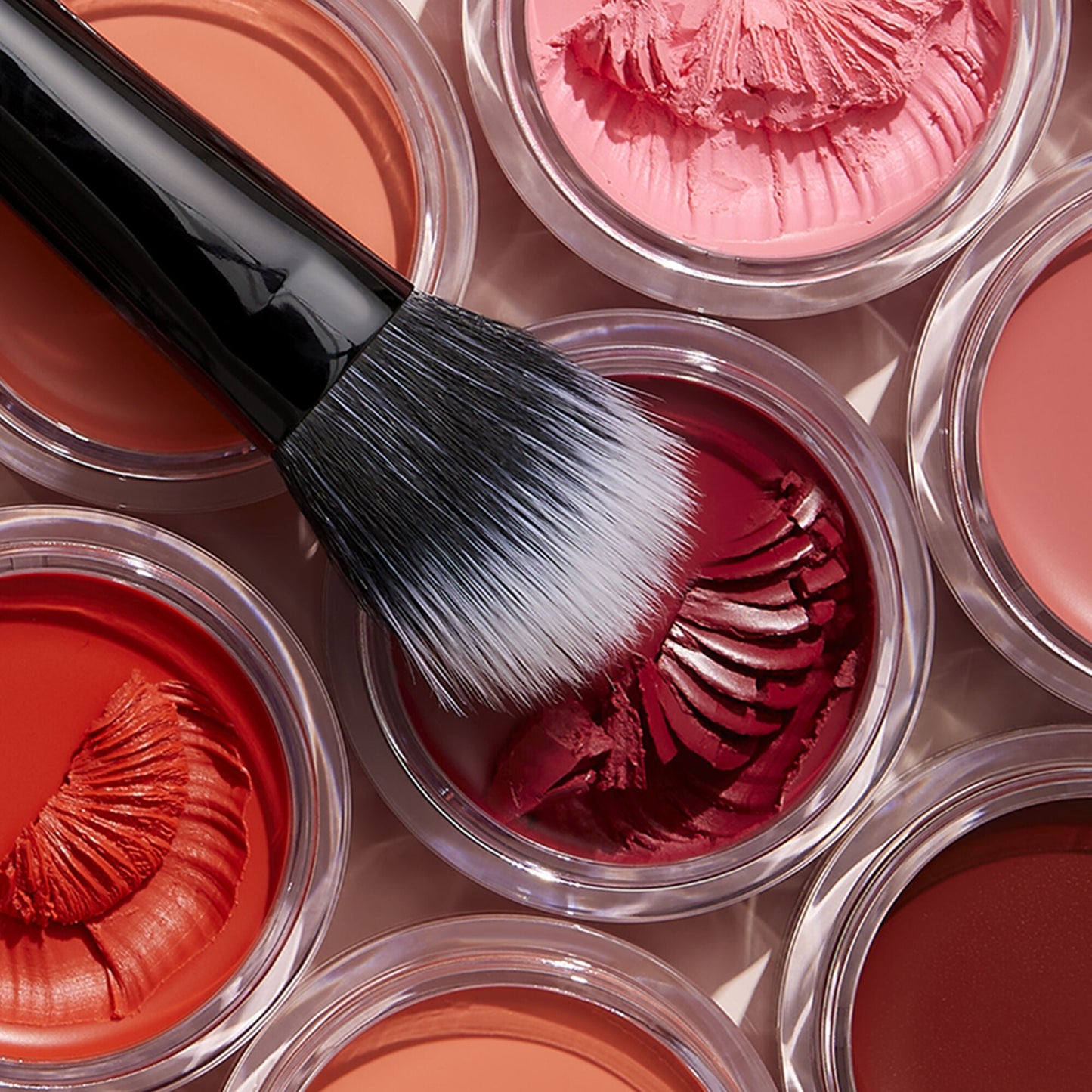 putty-blush-brush-q6 011321_PuttyBlush-Brush_V2_COMP_Final_IGF2.jpg
