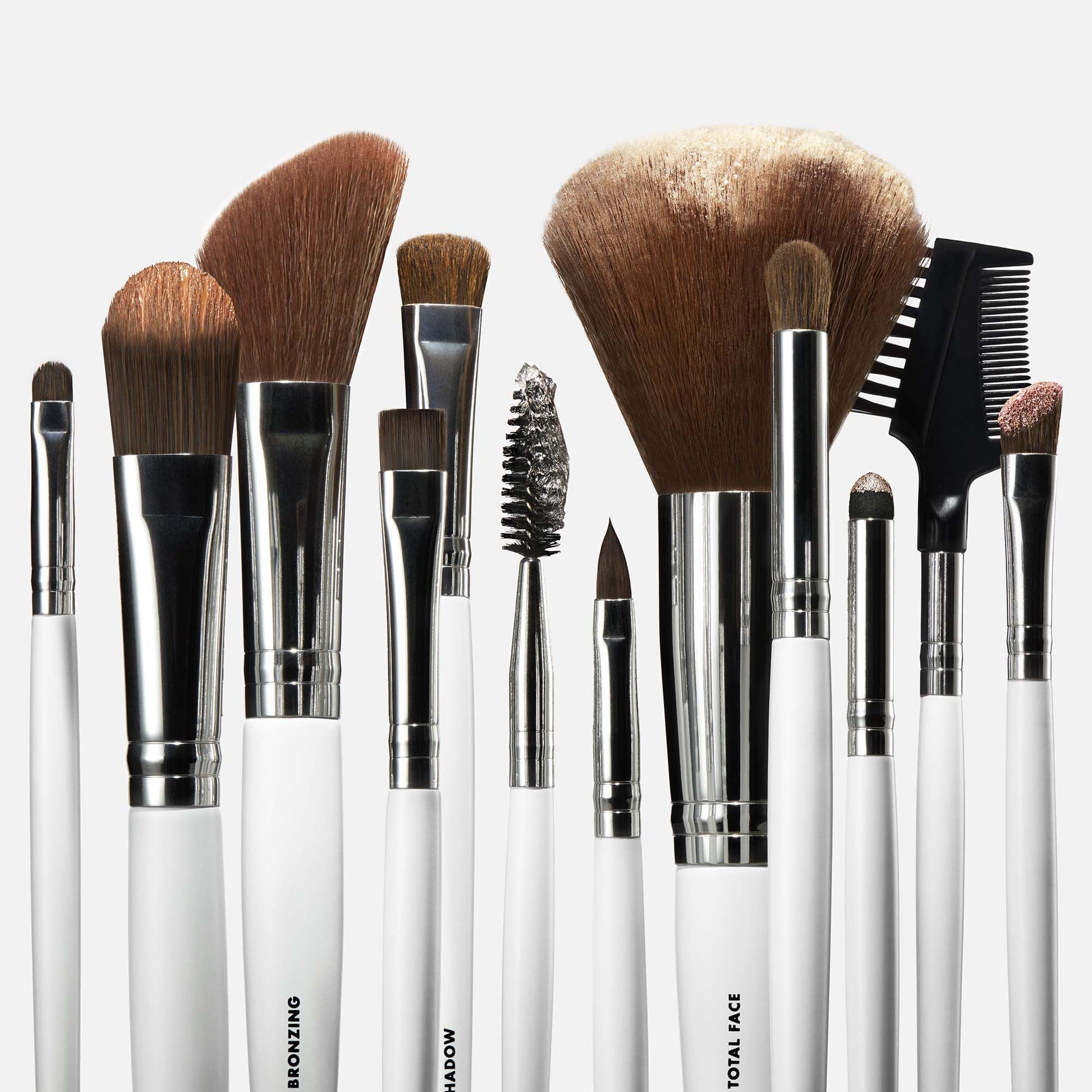 professional-set-of-12-makeup-brushes-p1 040523_SL_12PieceBrushKit_0001_FocusStack01_FINAL_RGB_IGF.jpg