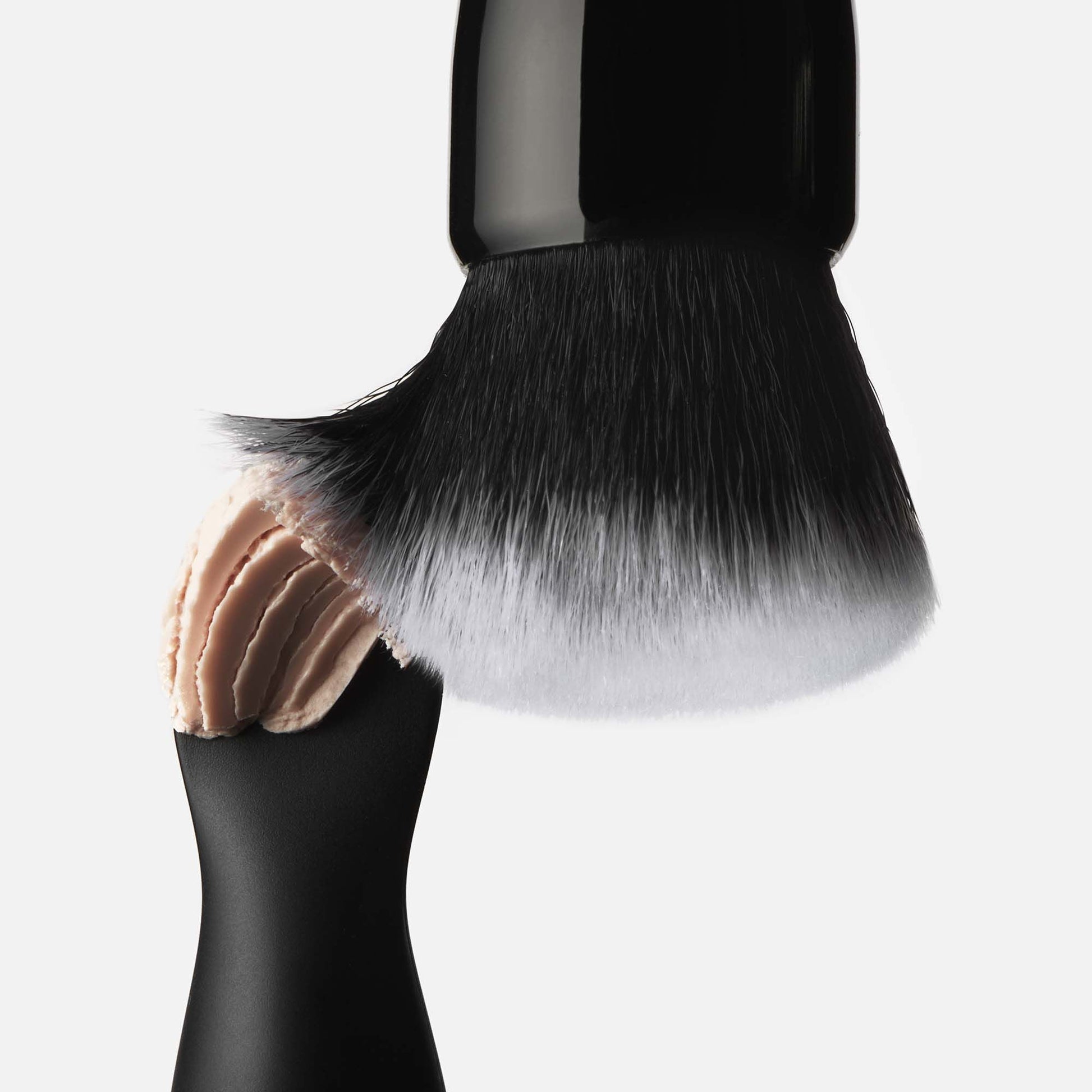 putty-primer-brush-and-applicator-p4 040523_SL_PuttyApplicator_0025_FINAL_RGB_IGF.jpg