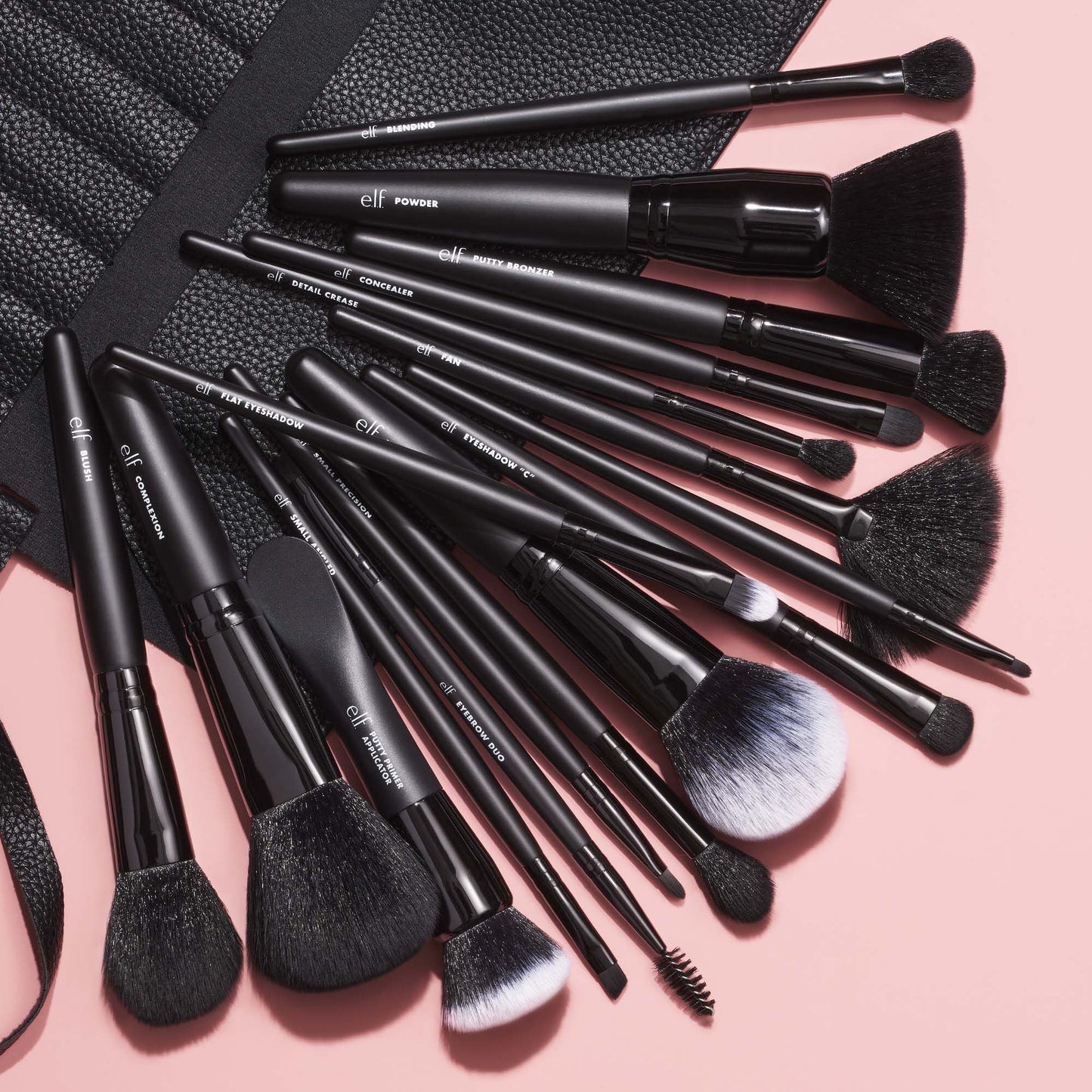 17-piece-ultimate-makeup-brush-set-and-travel-roll-j6 042423_UltBrushSet_V1_Main-2_IGF.jpg