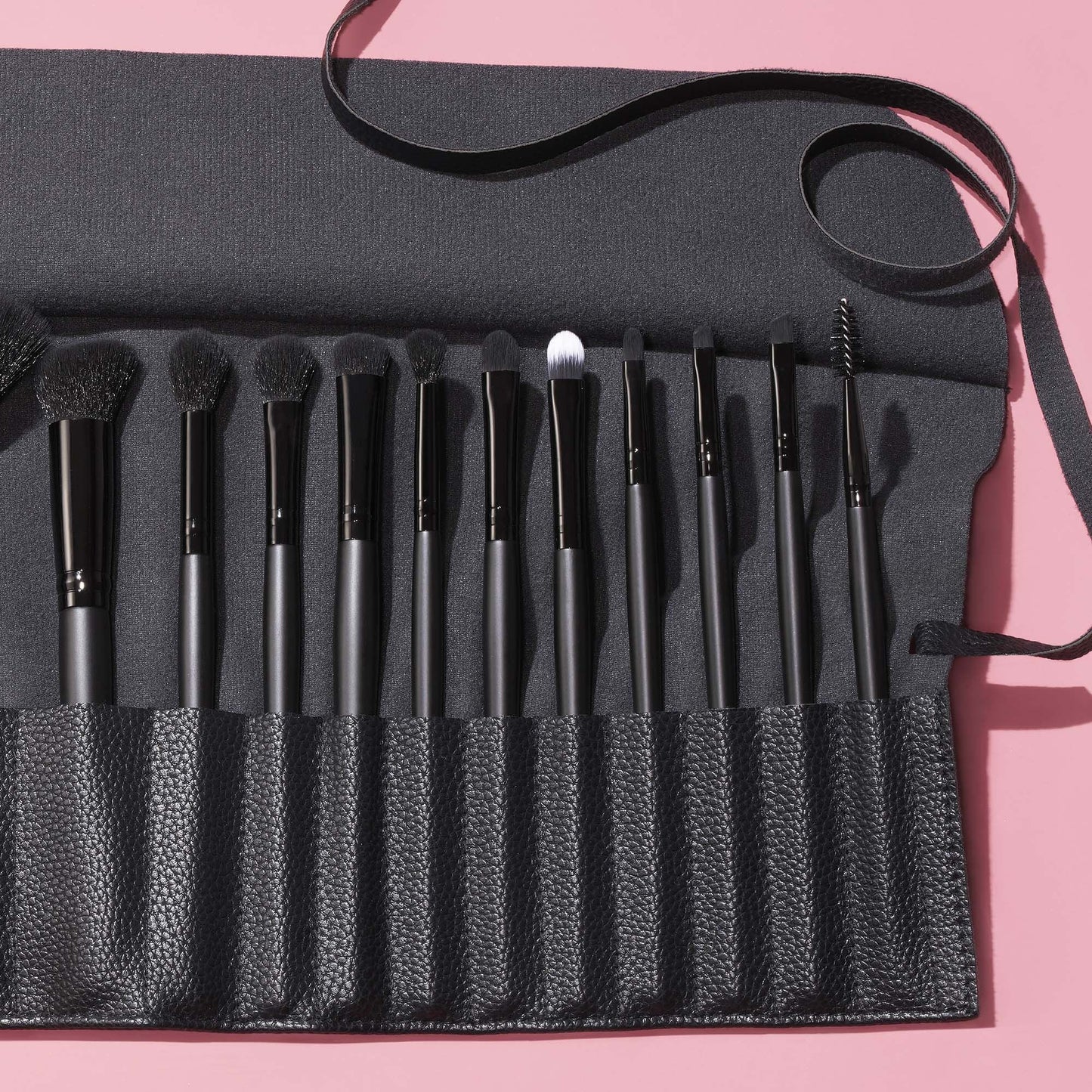 17-piece-ultimate-makeup-brush-set-and-travel-roll-j6 042423_UltBrushSet_V2_Main-2_IGF_carousel2.jpg