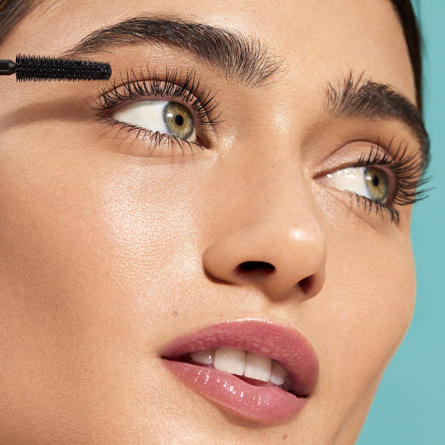 lash-xtndr-mascara-w2 060623_Lexi_LashXtndr_Look1_093_v4_RGB_IGF.jpg