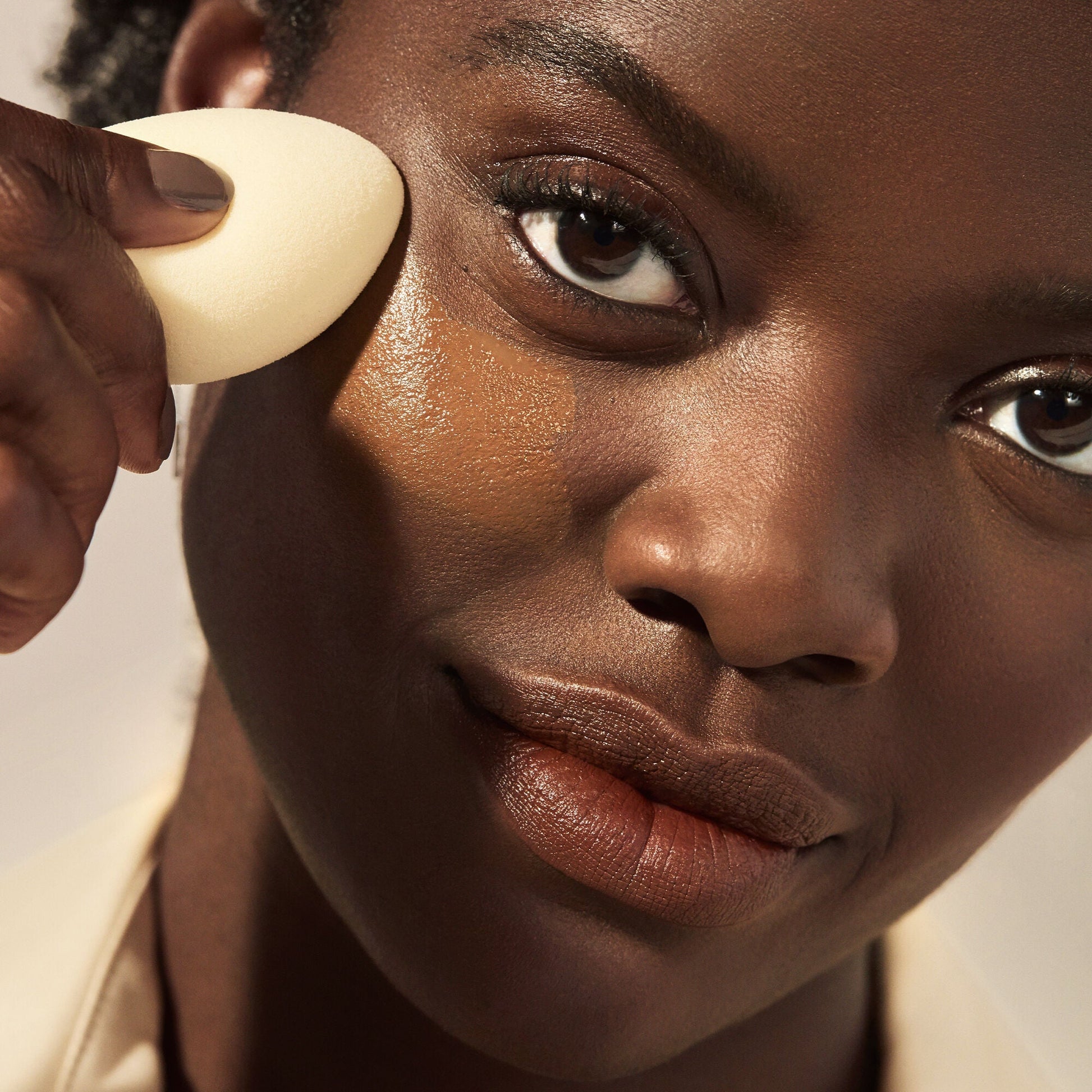 camo-concealer-sponge-g1 07292020_Wemi_HydratingCamo_1765_V4_IGF.jpg