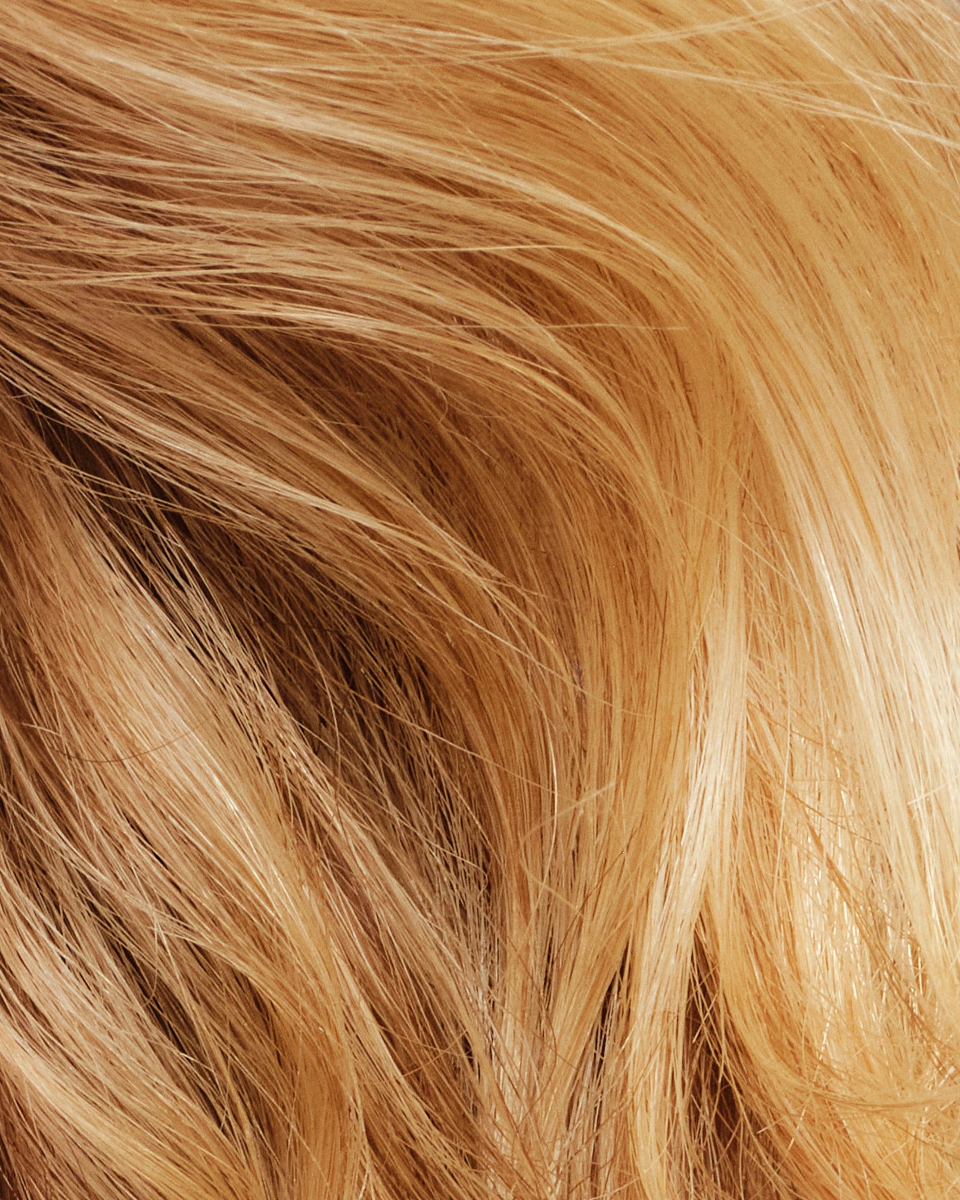 never-thirsty-moisturizing-shampoo-b4 111925_Anna_ThirstyShampoo-Product_3353_w4QC_V2_IGF_4x5_527d5445-92a2-4169-a5e5-062d364160a9.jpg