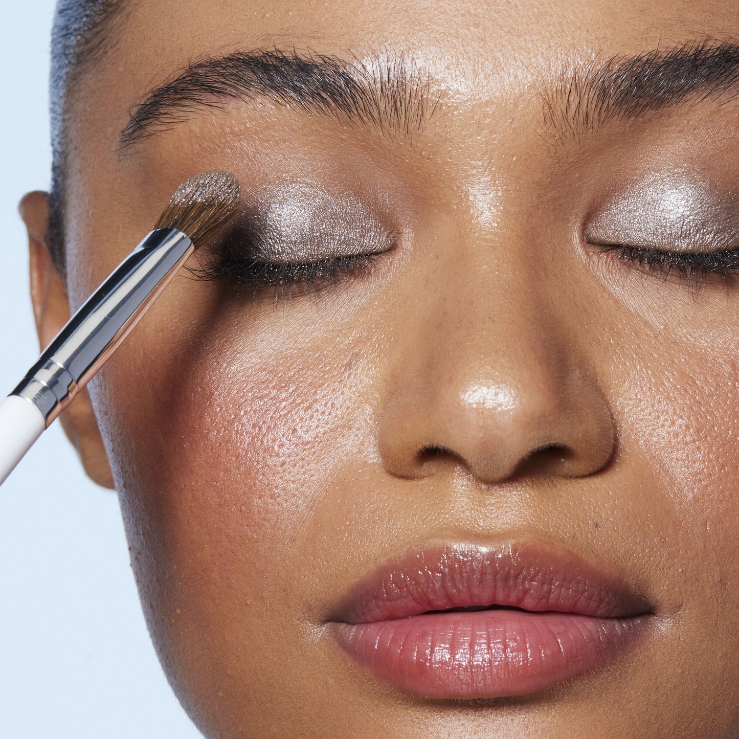 wide-tapered-eyeshadow-brush-y0 21994_Wide_Trapered_Eyeshadow_Brush.jpg