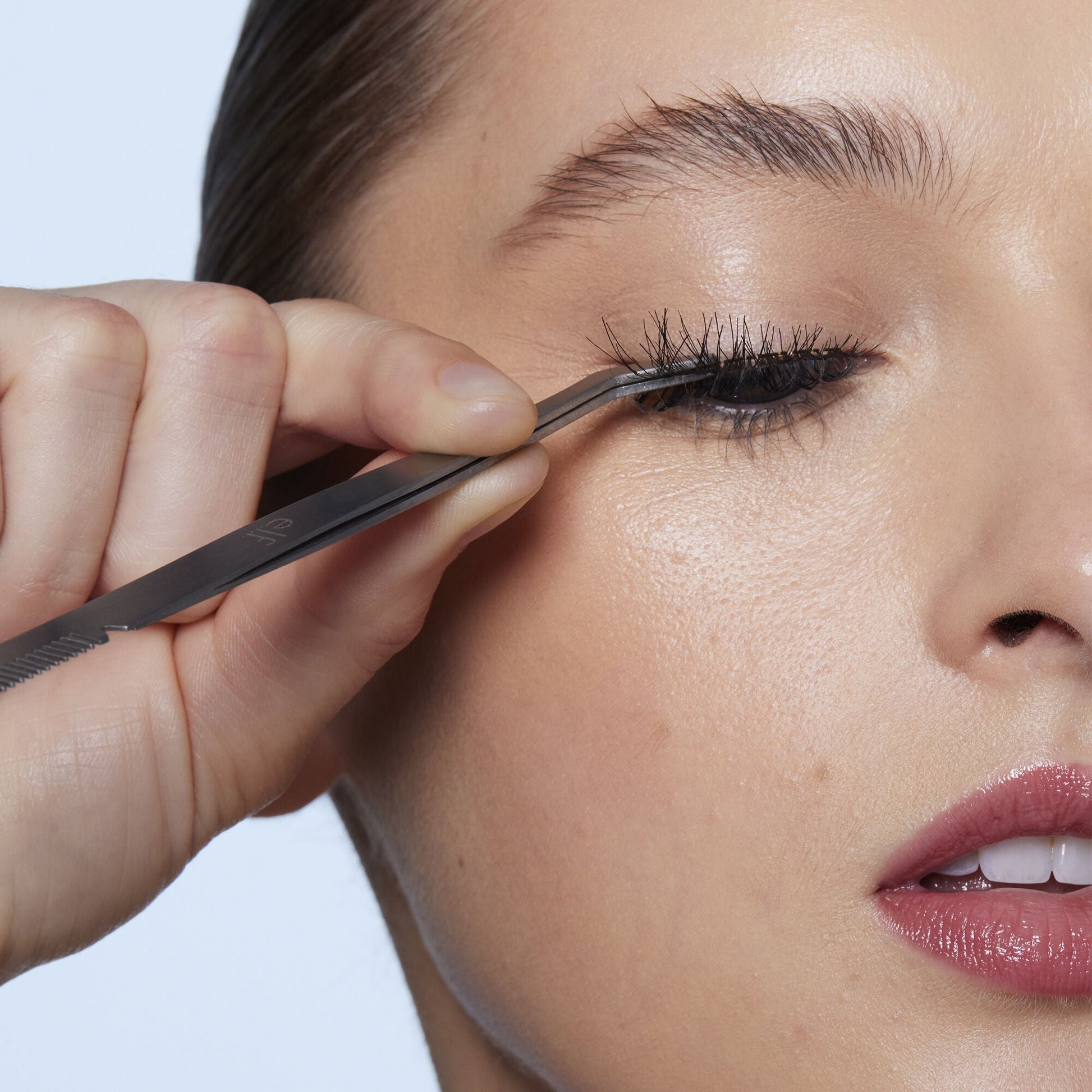 false-eyelash-applicator-c5 84093_False_Lash_Applicator.jpg