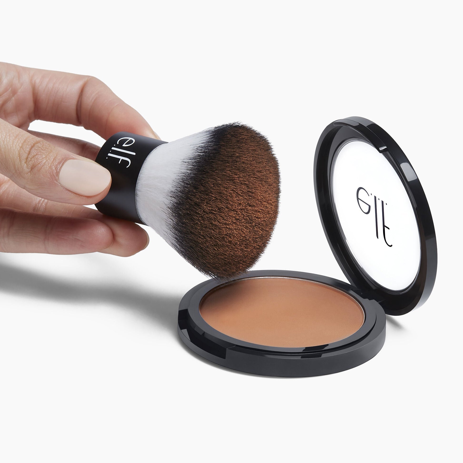 kabuki-makeup-brush-m6 85011_StudioKabuki_Brush_076_V2.jpg