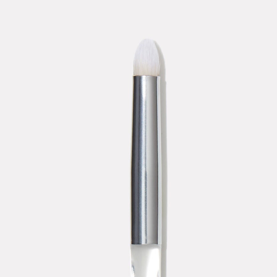 precision-smudge-brush-o4 85311_BeautifullyPreciseSmudgeBrush_2.jpg