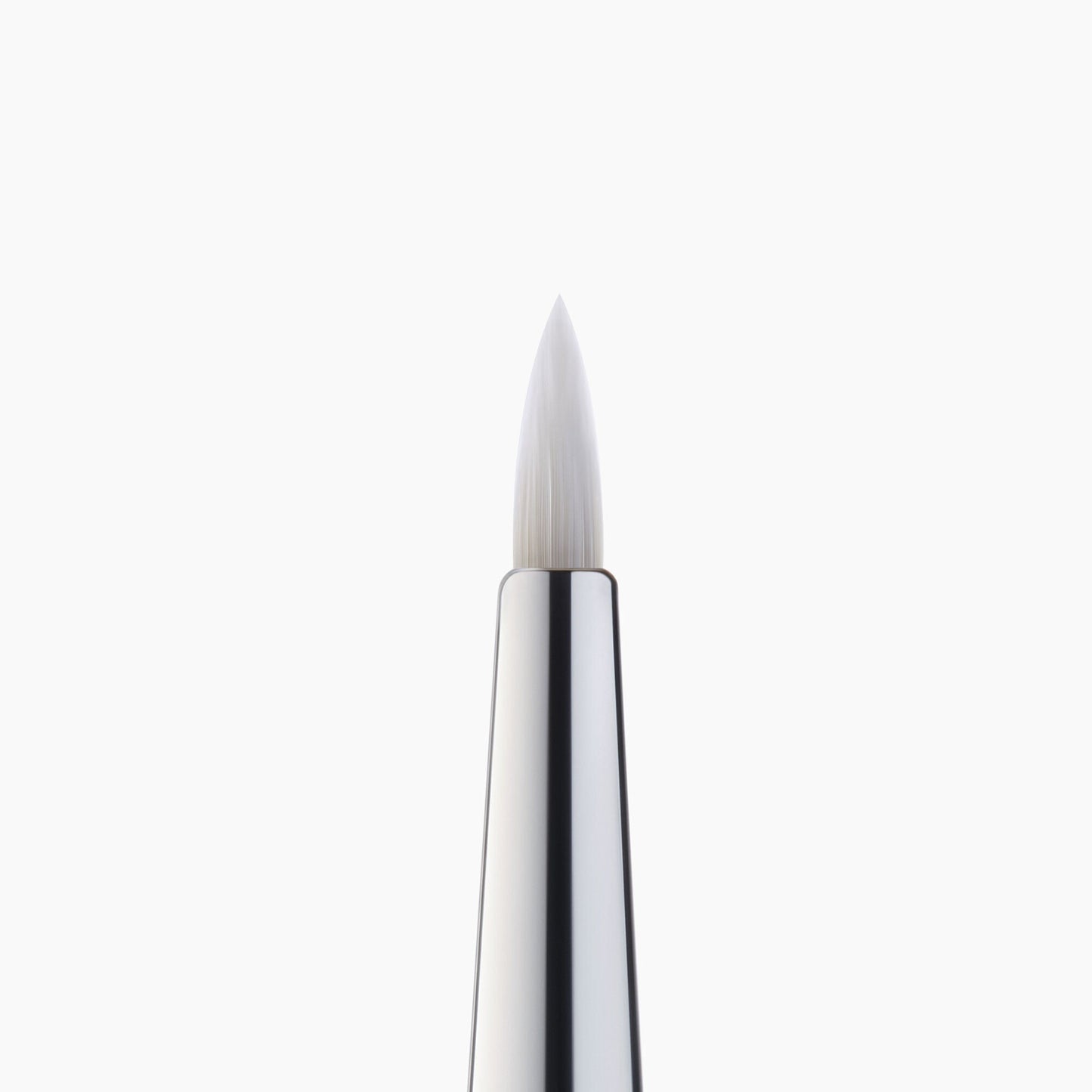 precision-dual-sided-eyebrow-brush-m0 85315_PrecisionEyelinerBrush_Macro_V2.jpg