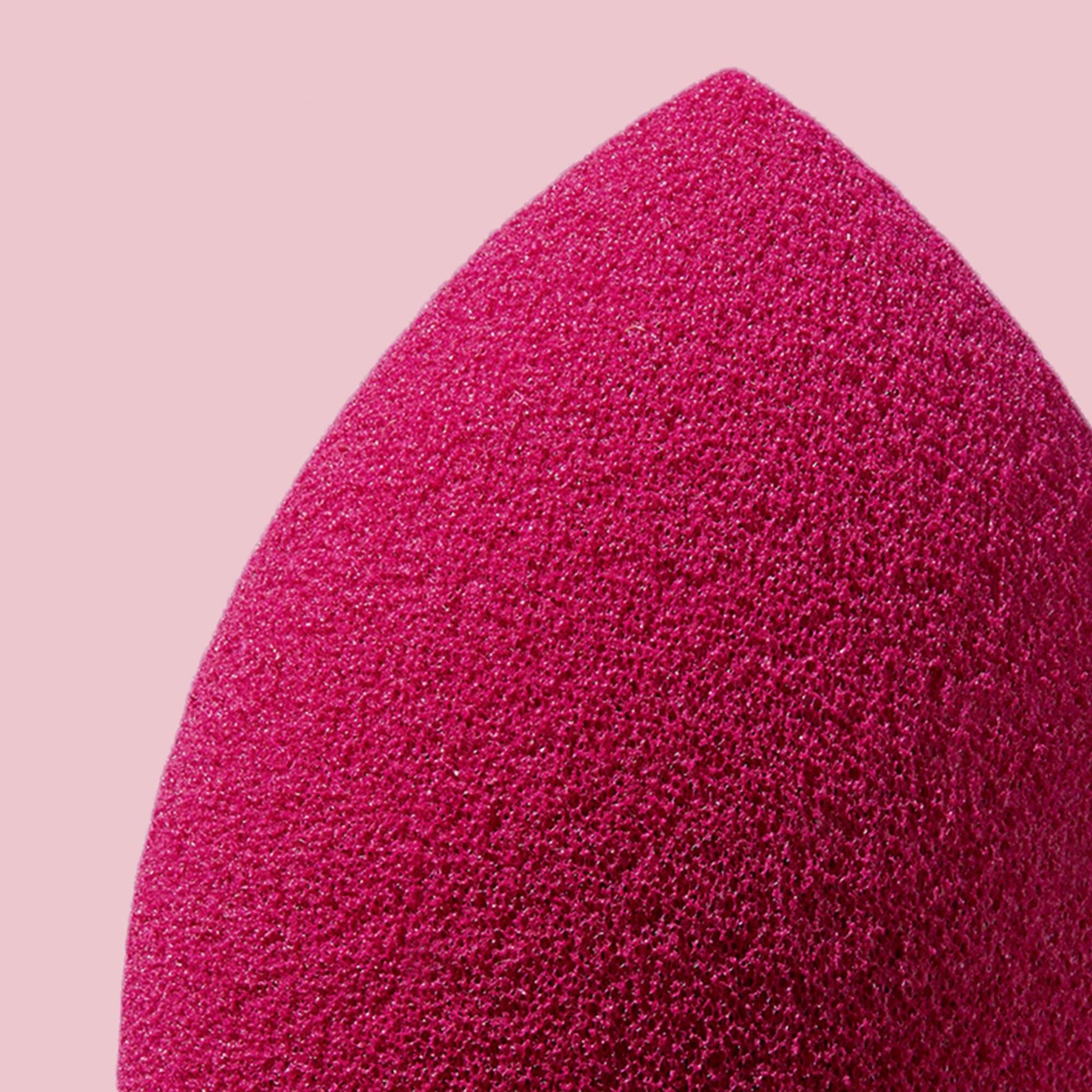 total-face-sponge-f5 totalfacesponge_082019_SL_025_A1_IGF_f00f12e5-eb4c-4725-999d-0776259919b8.jpg